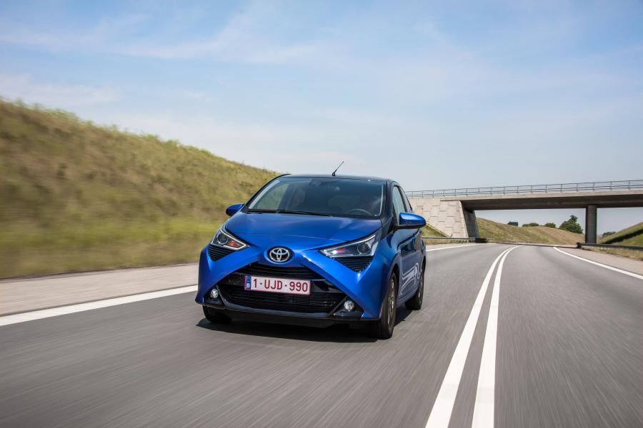  Toyota Aygo 5-Door 2018 года  (WW) (фото 18 из 40)